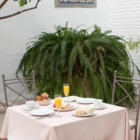 Hotel Alcántara 2*